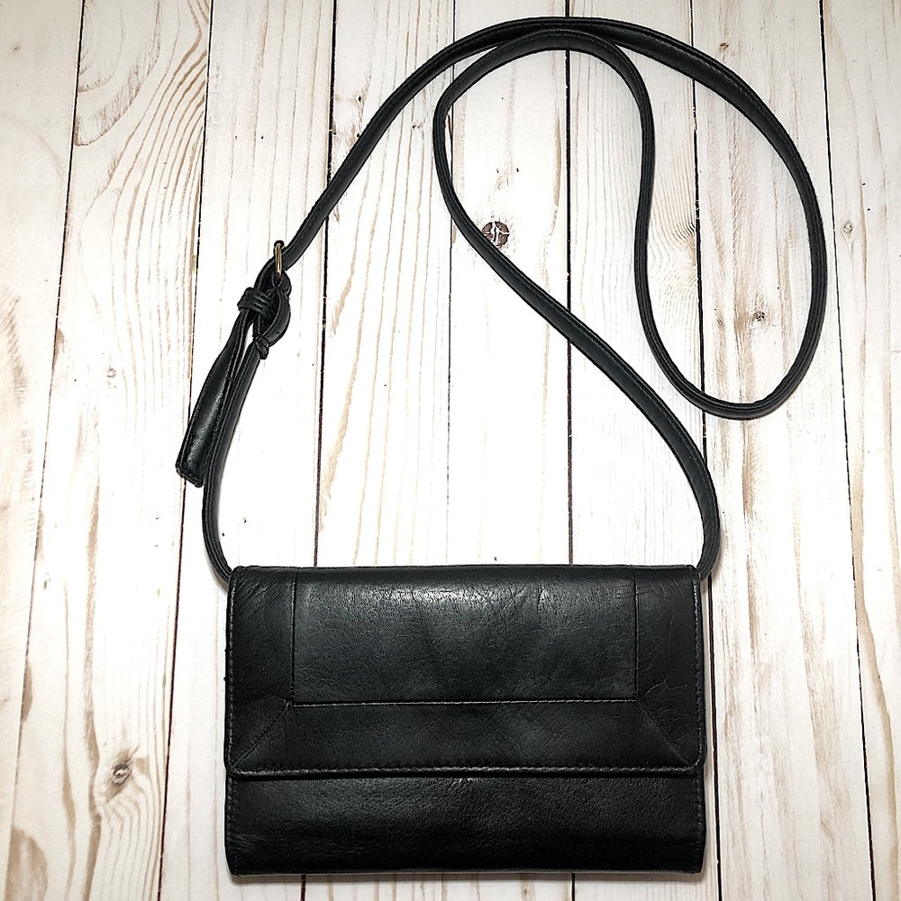 Vintage Coletta Black Leather Crossbody Organizer